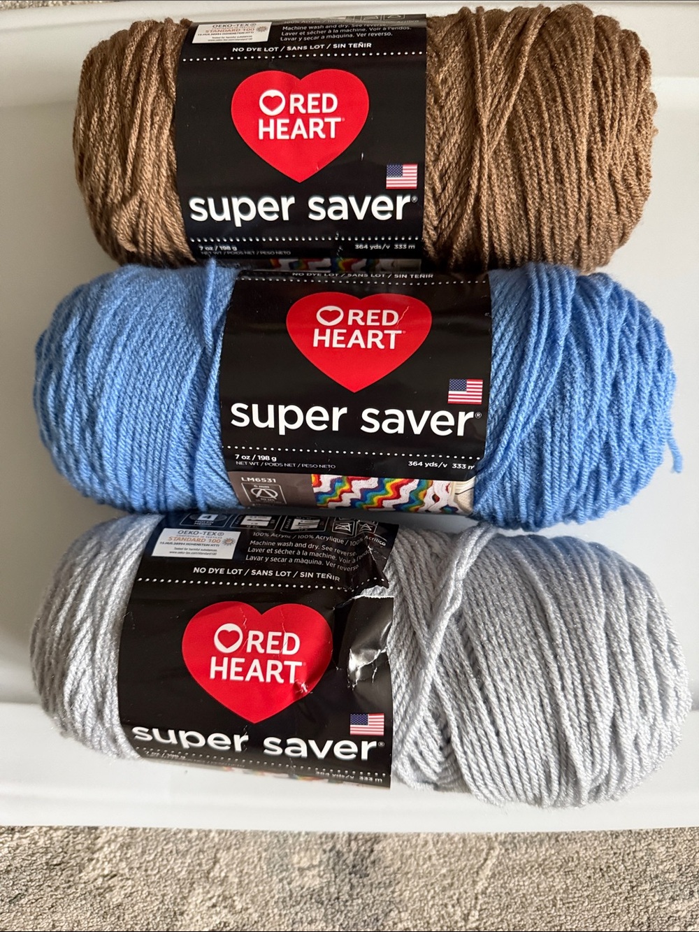 Red Heart yarn
Size:7 oz ea
Color:cafe latte,light gray,light periwinkle